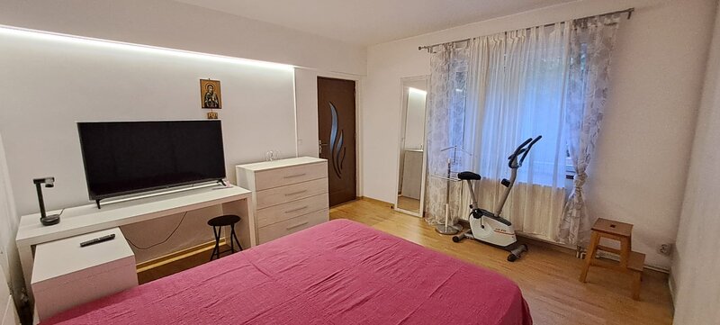 Gara de EST/ Obor inchiriere casa/vila individuala, 4 camere, mobilata